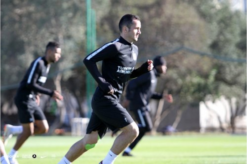 neftchinin-keshle-ile-oyuna-hazirliga-yekun-vurdu