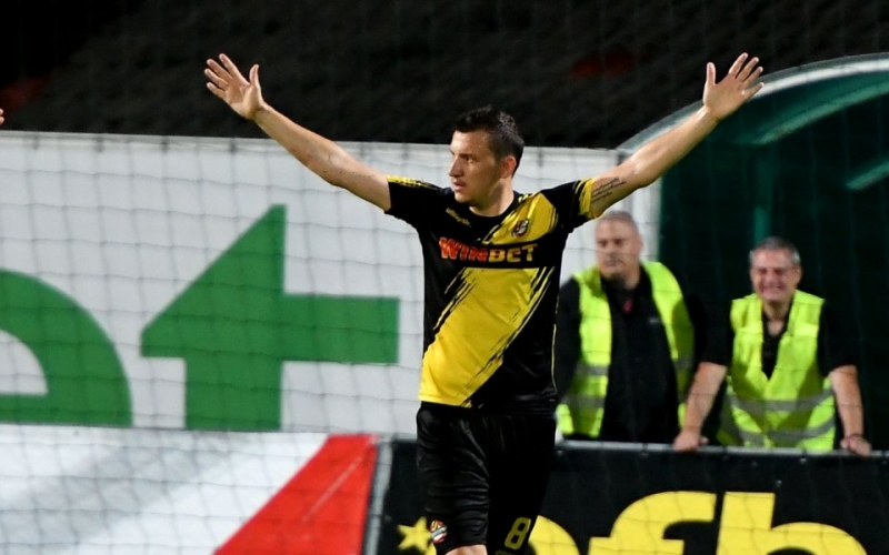 bolqaristan-chempionatinda-fantastik-qol