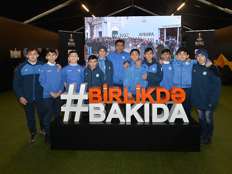yeniyetme-futbolchular-avropa-liqasi-muzeyinde