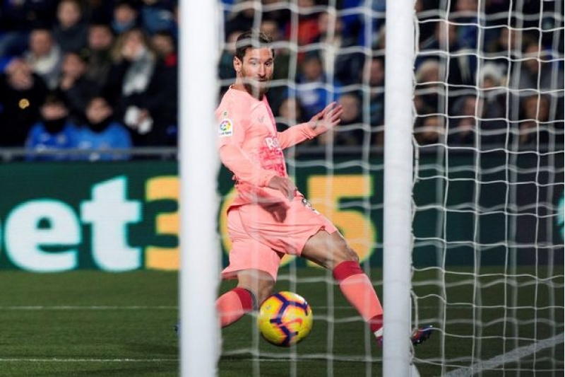 barselonadan-sefer-qelebesi