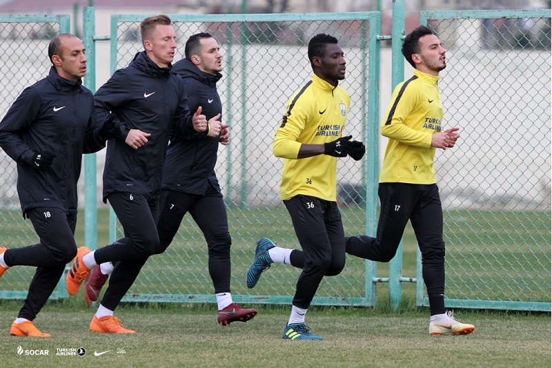 neftchi-hazirliga-bashladi-3