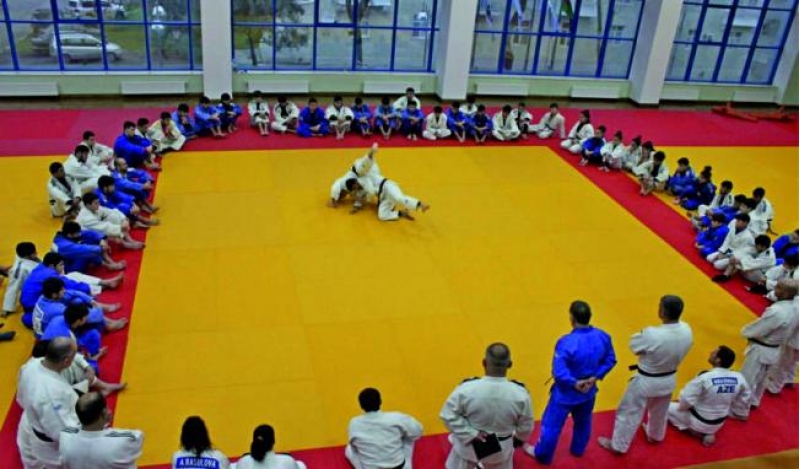 hakimler-sumqayitda-gorushduler