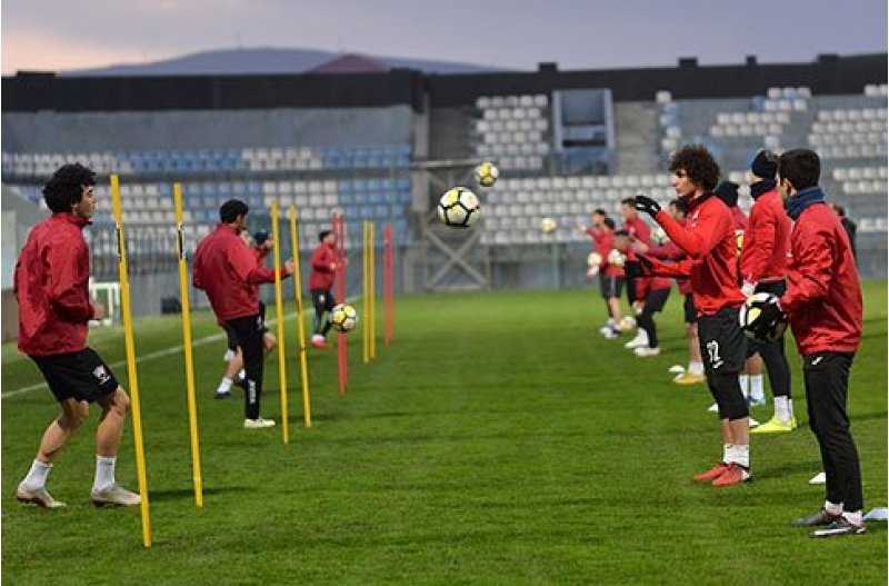 qebele-baki-olimpiya-stadionunda-