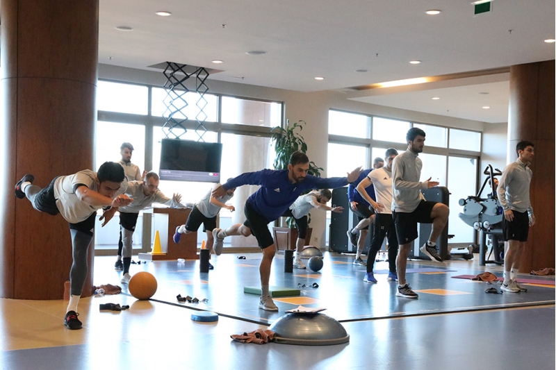 qarabag-basketbol-oynadi