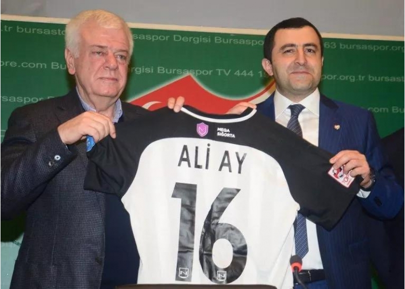 neftchi-turkiye-klubu-ilel-emekdachliga-bashladi