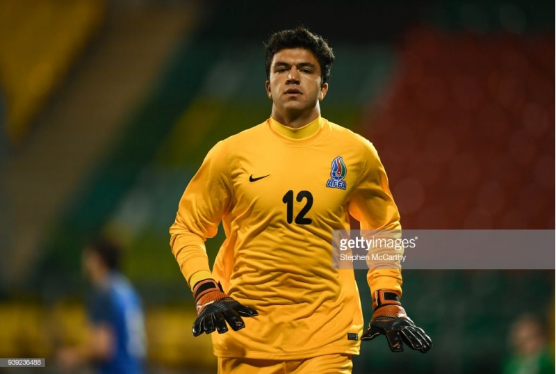 neftchi-qapichisini-geri-chagirdi