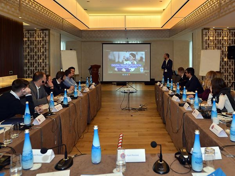 uefa-bakida-seminar-kechirir