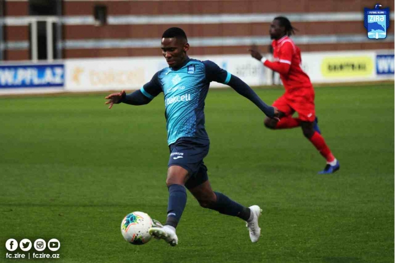 zirenin-futbolchusu-soyuldu