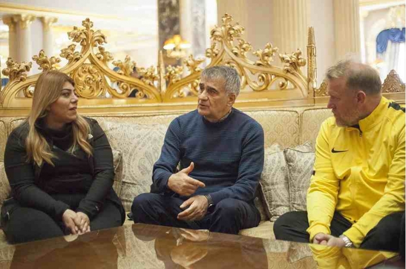 millinin-bash-meshqchisi-prosinechki-ile-gorushdu