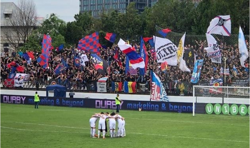 daha-bir-chempionat-berpa-olunur-2