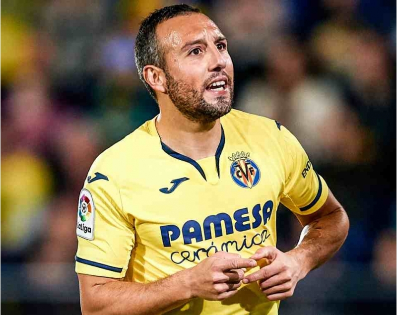 meshhur-futbolchu-xavinin-komandasinda