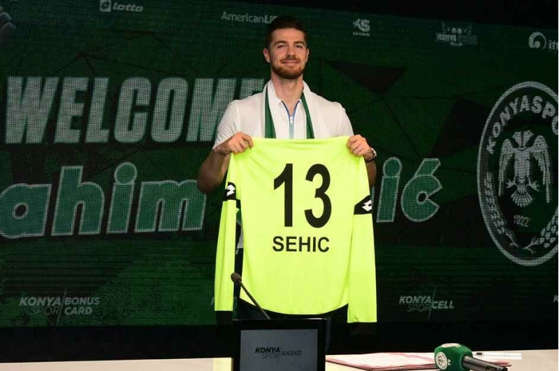 kechmish-qarabagli-klubunu-deyishdi