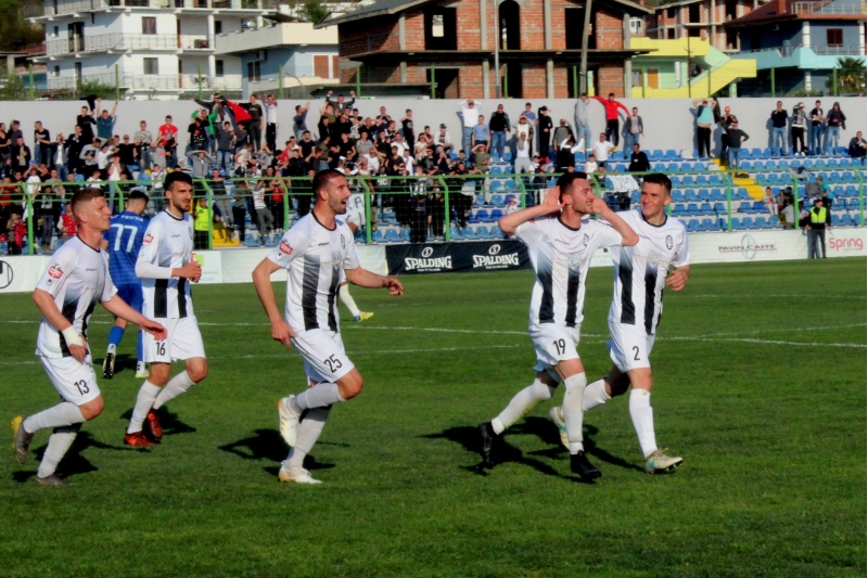 keshlenin-reqibinden-qelebe