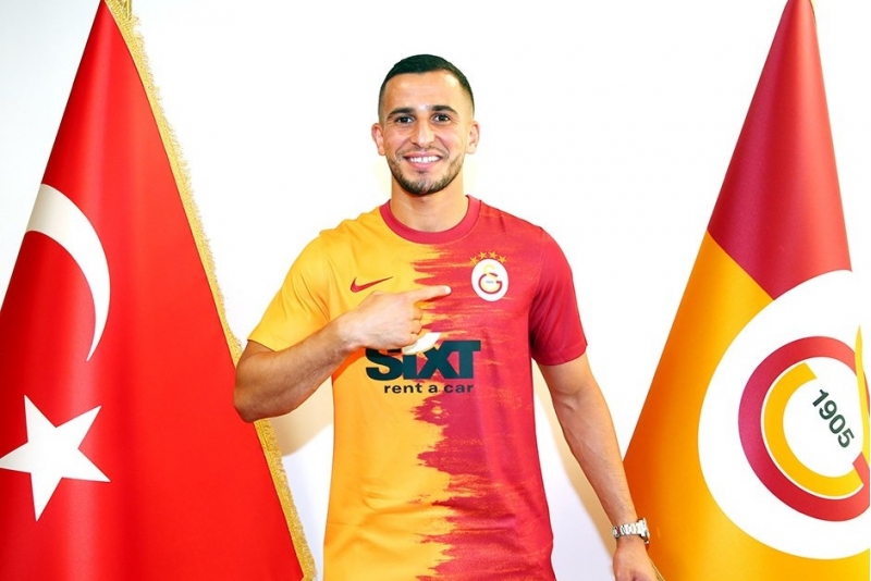 qalatasaray-yeni-transferini-teqdim-etdi