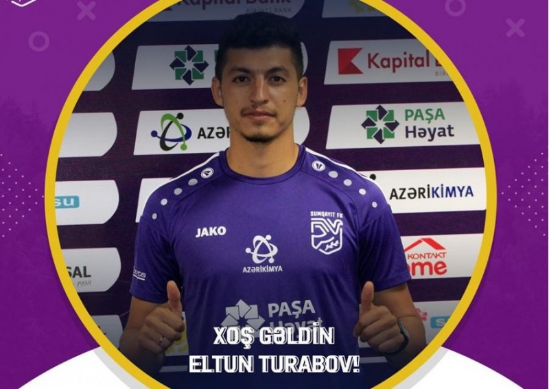 sumqayitda-yeni-futbolchu-3