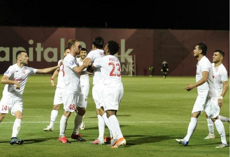 keshle-son-deqiqelerde-sevindi