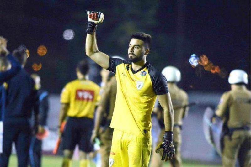 braziliyali-futbolchu-zirede