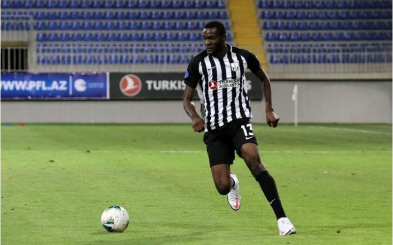 neftchinin-qalatasarayla-oyun-uchun-sifarish-erizesi