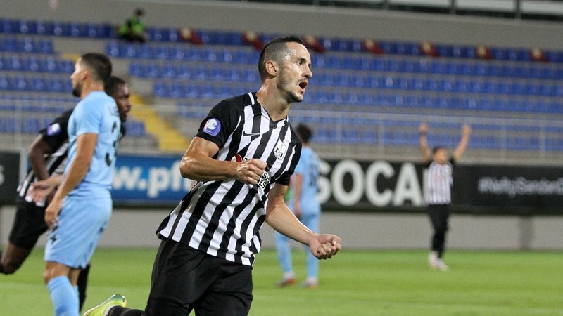 neftchide-100-cu-oyununu-kechirdi