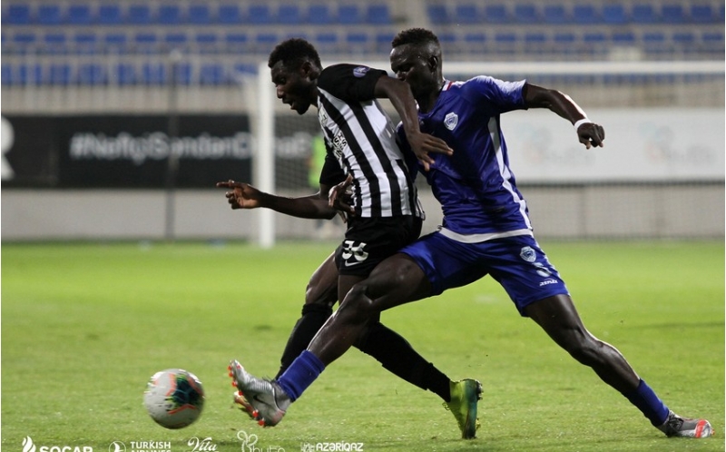 neftchinin-legioneri-milliye-besteboy-oldugu-uchun-chagirilib