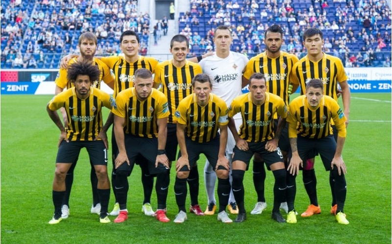 16-il-sonra-olke-chempionu-oldular
