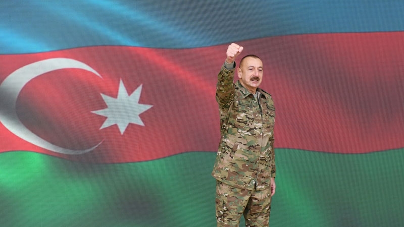 azerbaycan-idmanchilari-ali-bash-komandana-teshekkur-etdiler
