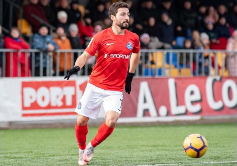 futbolchumuz-estoniya-klubundan-ayrildi