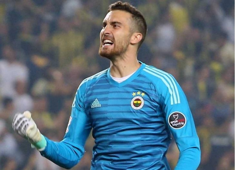 turkiye-nehenginin-qapichisi-zedelendi