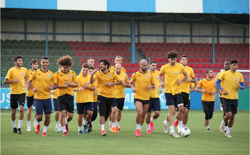 sabahin-futbolchularinin-durumuna-aydinliq-getirildi