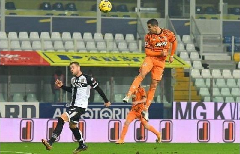 yuventusdan-inamli-qelebe