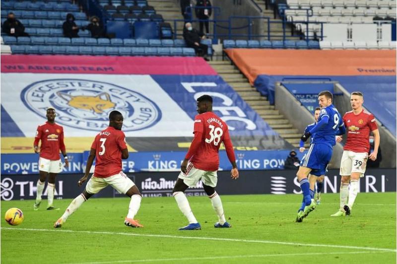 qirmizi-sheytanlardan-hech-heche