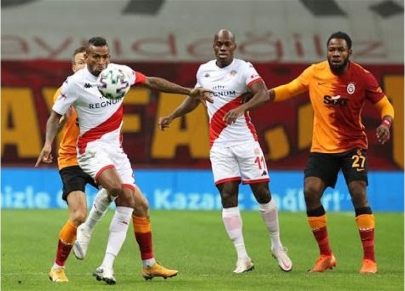 qalatasaray-xal-itirdi