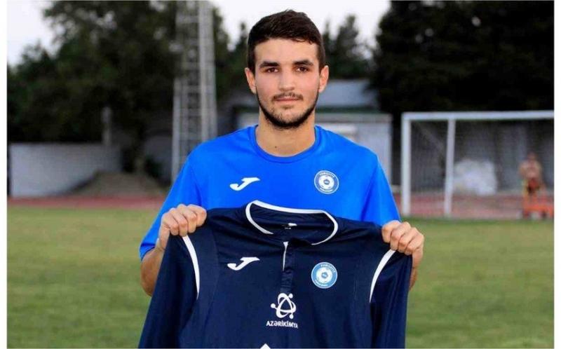 sumqayit-klubu-millimizin-sabiq-futbolchusunu-baxisha-chagirdi