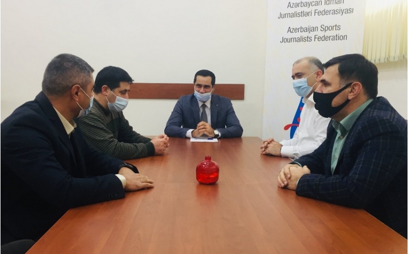 veten-muharibesinin-daha-bir-ishtirakchisi-ile-aijf-de-gorush-kechirilib