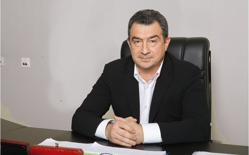 millimizin-sabiq-futbolchusu-koronavirusdan-vefat-etdi