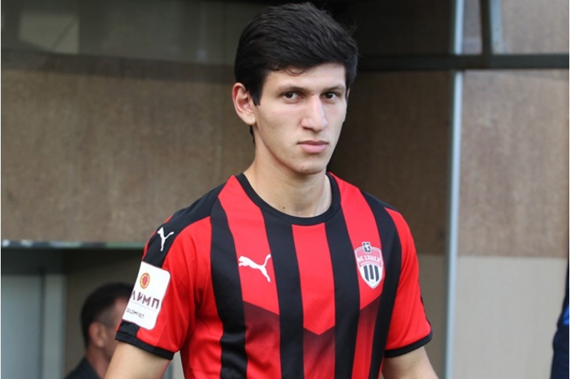 affa-rusiya-klubunun-futbolchusundan-cavab-gozleyir