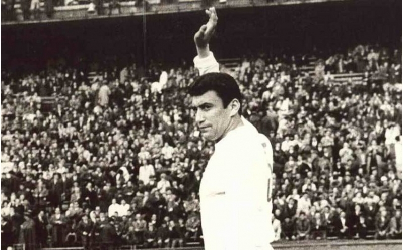 daha-bir-futbol-efsanesi-vefat-etdi