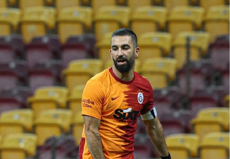 qalatasaray-arda-turanla-anlashib