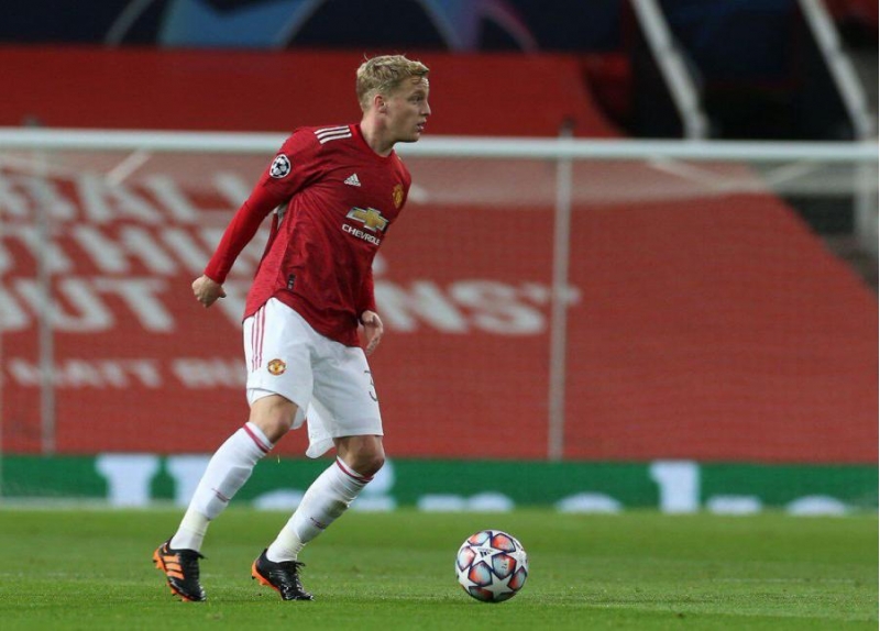 qirmizi-sheytanlardan-gedir-2