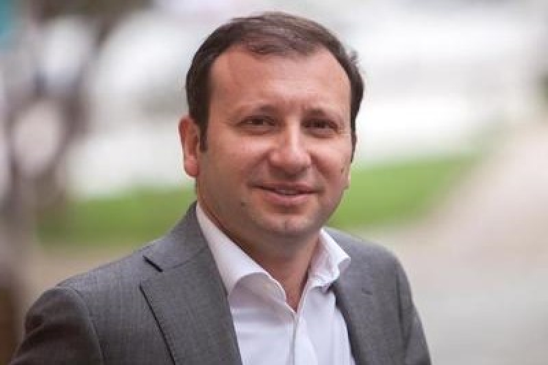 elxan-memmedovun-qardashi-yuksek-vezifeye-teyin-olundu