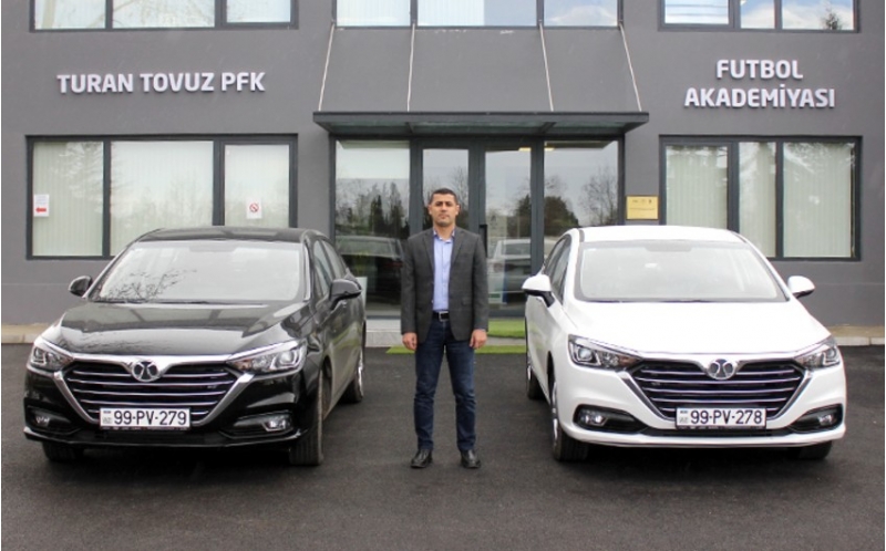 turan-tovuz-futbol-akademiyasina-avtomobiller-alindi