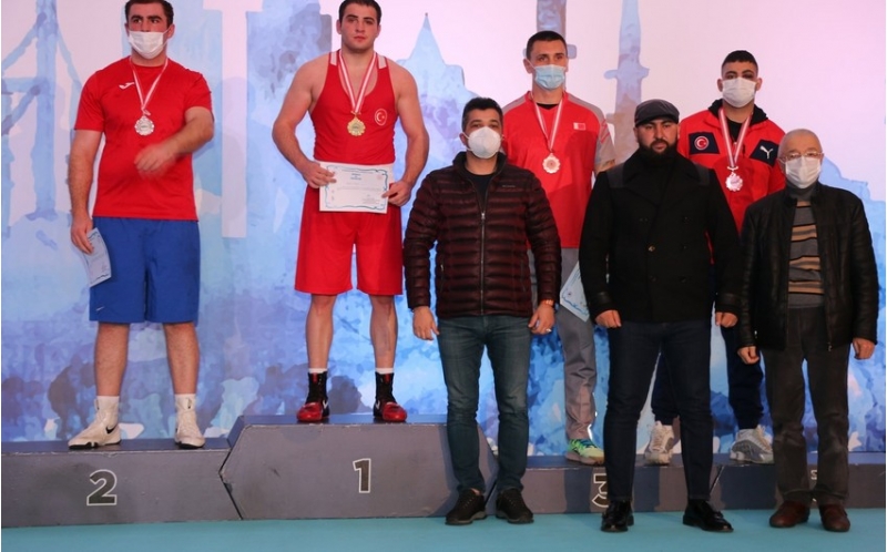 bokschularimiz-istanbuldan-7-medalla-qayidir
