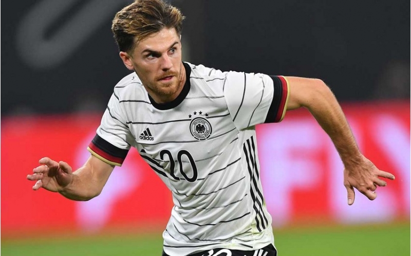 almaniya-yigmasinin-futbolchusu-koronavirusa-yoluxdu