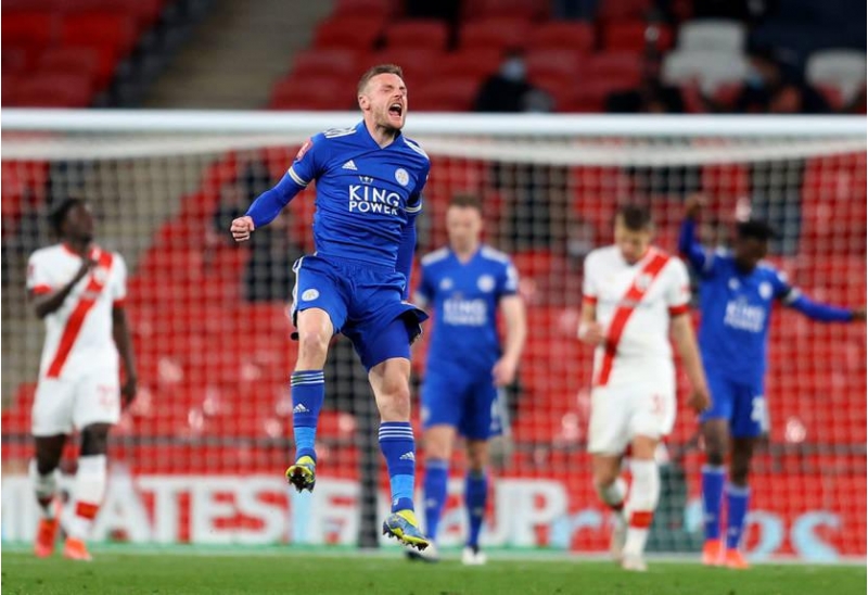 finalda-chelsiye-reqib-oldu