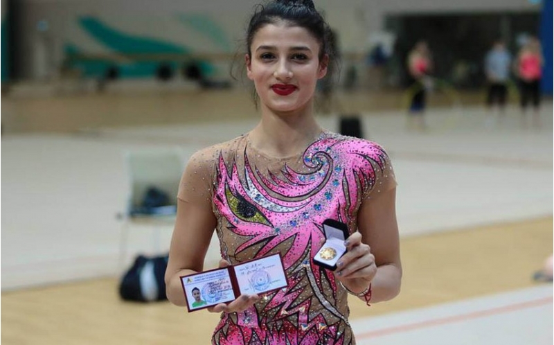 eoc-azerbaycanli-gimnast-haqqinda-meqale-derc-etdi
