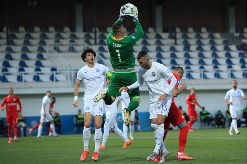 neftchiye-chempionluq-yolunda-agier-zerbe