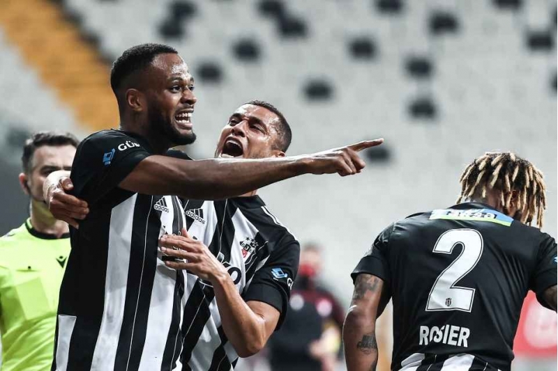 beshiktashin-inamli-qelebesi