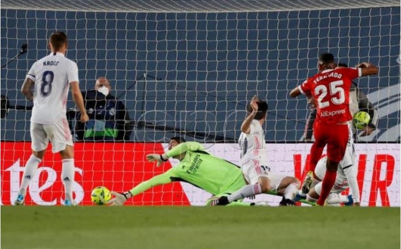 real-madrid-sevilyaya-meglubiyyetden-qurtuldu