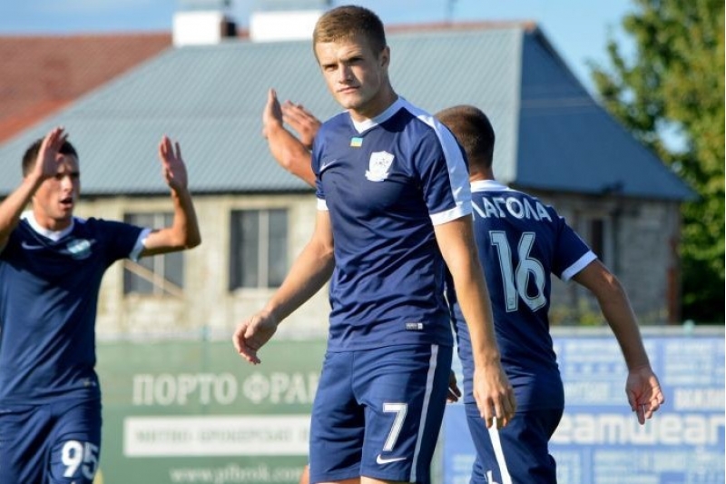millimizin-hucumchusu-movsumun-remzi-komandasinda