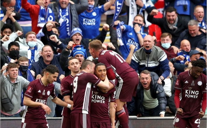 lester-tarixinde-ilk-defe-ingiltere-kubokunu-qazandi